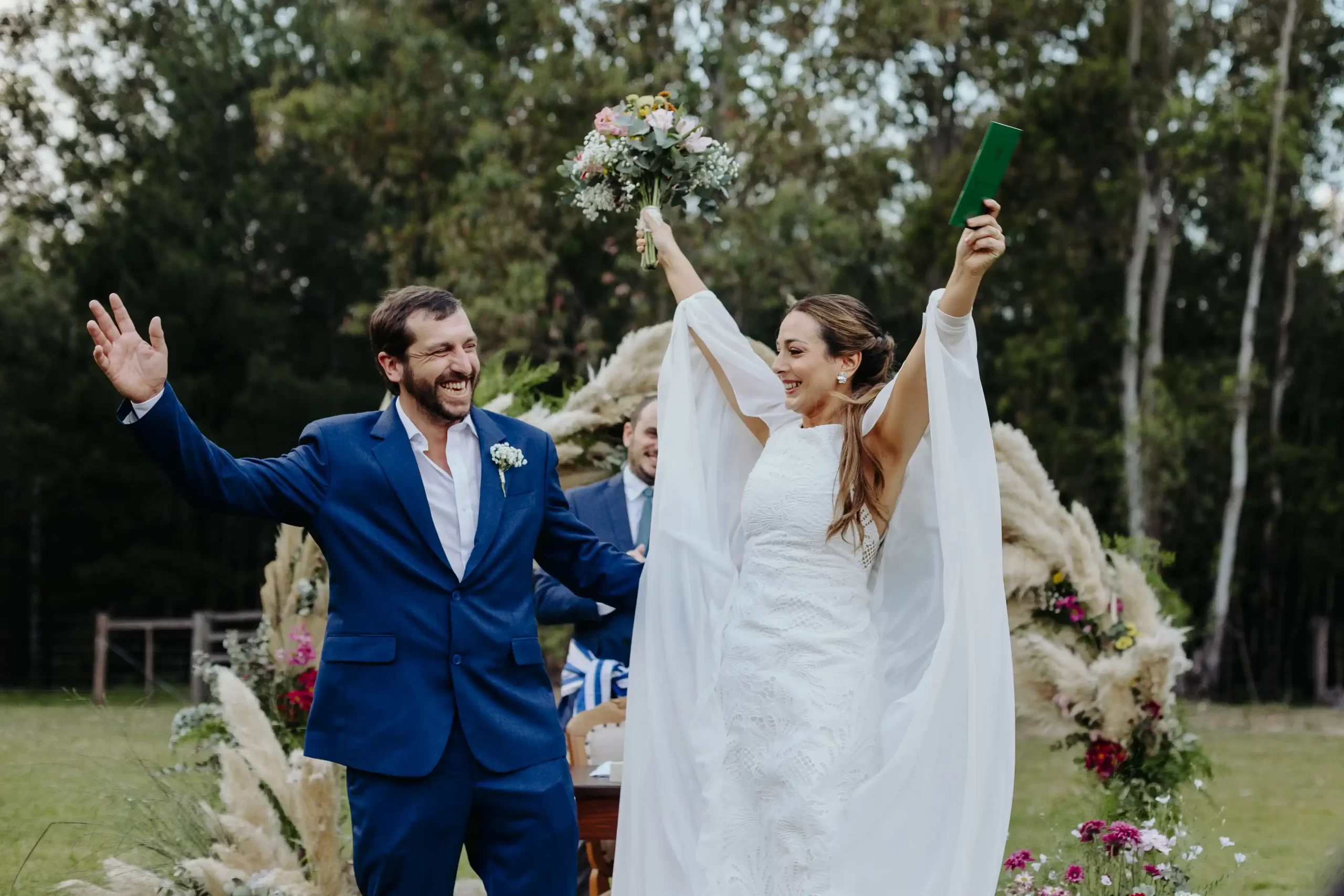 novios en la ceremonia de boda en uruguay. Momento capturado por Anwar Studios